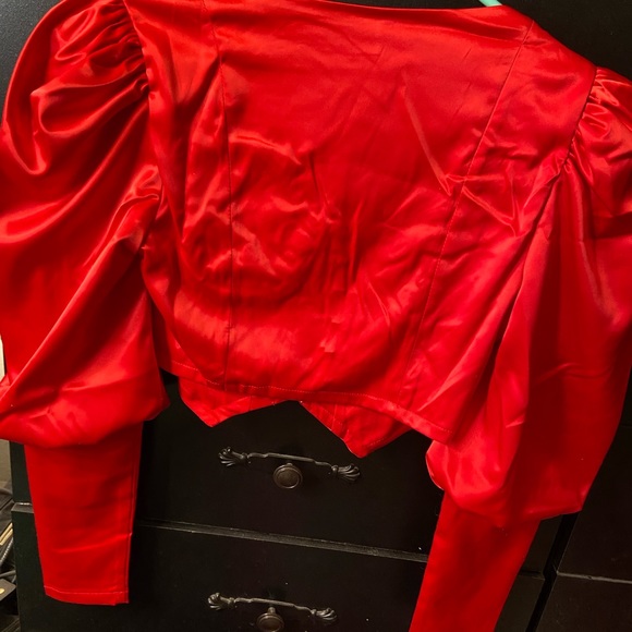 Red button top - Picture 6 of 6